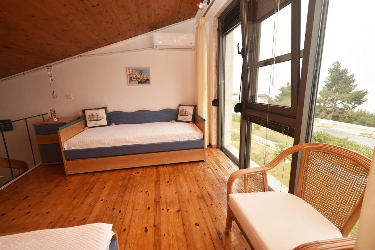 Olia Sea View Shared Pool Villa, Néa Fókaia Bagian luar foto