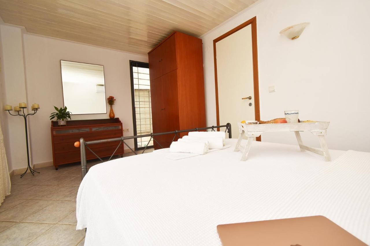 Olia Sea View Shared Pool Villa, Néa Fókaia Bagian luar foto