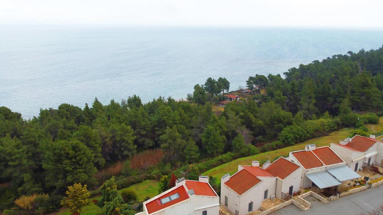 Olia Sea View Shared Pool Villa, Néa Fókaia Bagian luar foto