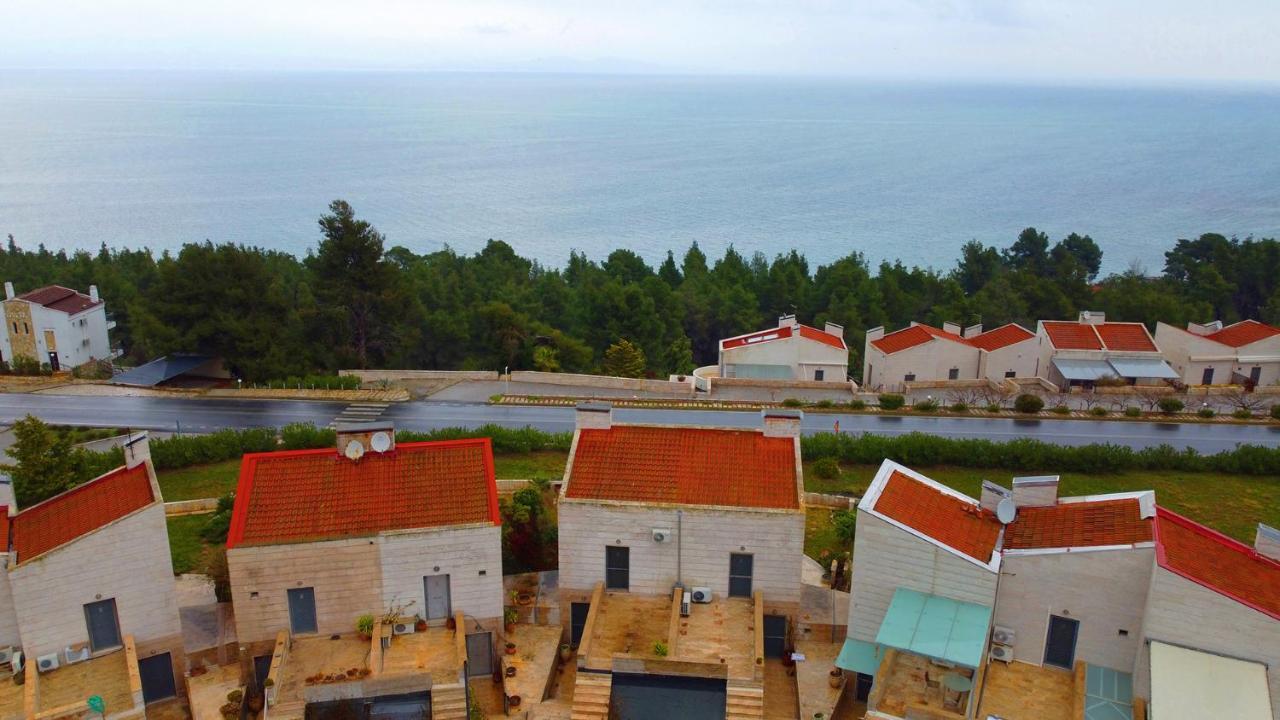 Olia Sea View Shared Pool Villa, Néa Fókaia Bagian luar foto