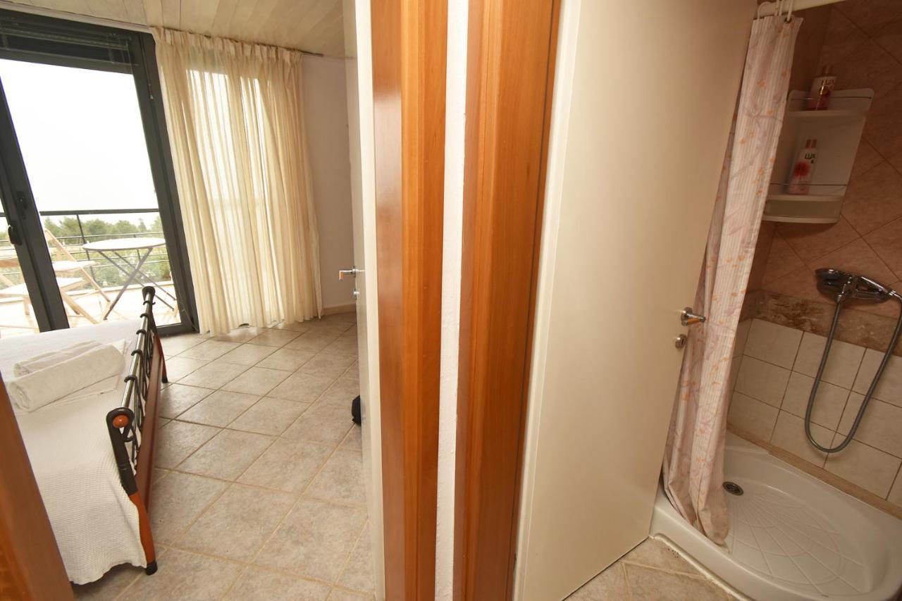 Olia Sea View Shared Pool Villa, Néa Fókaia Bagian luar foto