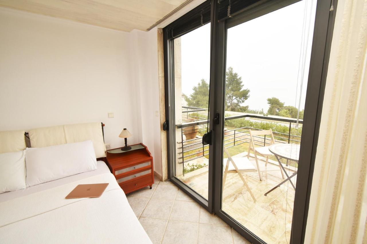Olia Sea View Shared Pool Villa, Néa Fókaia Bagian luar foto